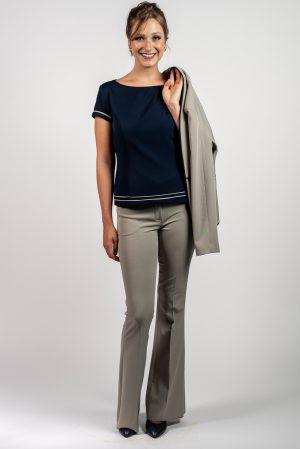 1235 TOP DECOTE CANOA VIVO NA BARRA + 1120B CALÇA FLARE