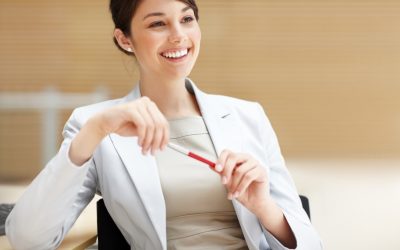 Uniforme social feminino: elegência no trabalho
